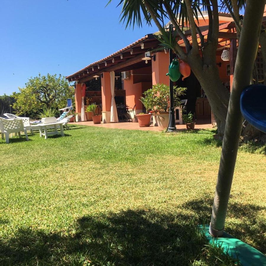 Stanza delle Muse in Villa con Piscina Fontane Bianche Esterno foto