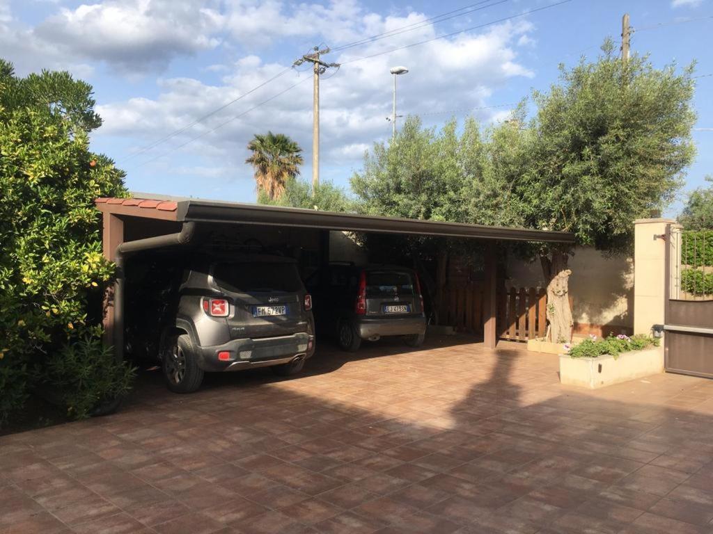 Stanza delle Muse in Villa con Piscina Fontane Bianche Esterno foto