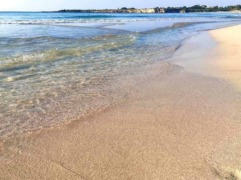 Stanza delle Muse in Villa con Piscina Fontane Bianche Esterno foto